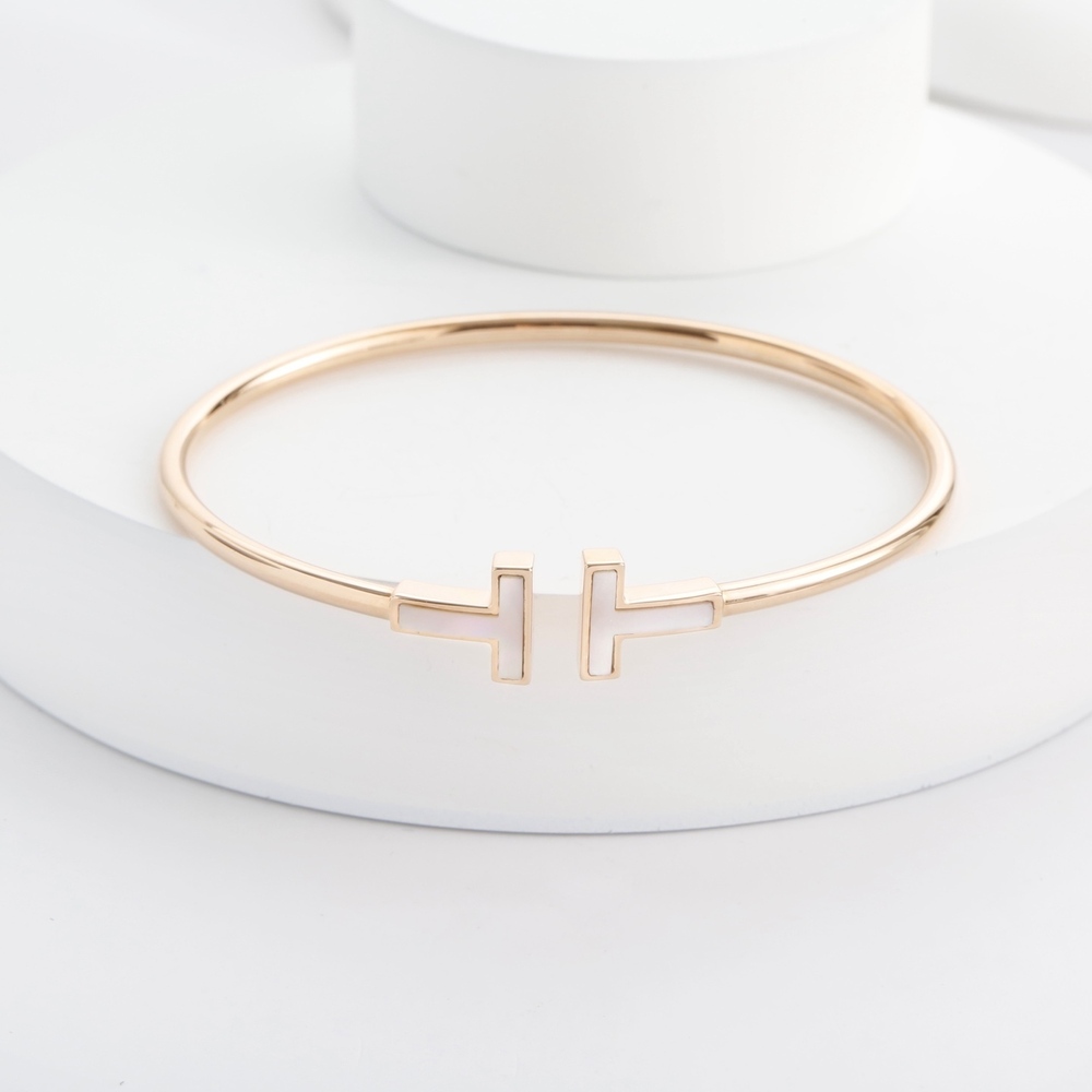 Tiffany & Co. Double T white shell bracelet